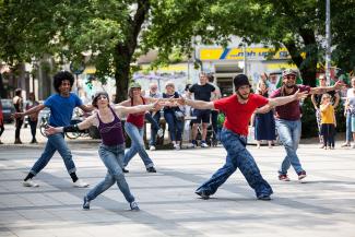 © Paula Reissig PAF im Kiez - "Dance for Sale" by Grupo Oito