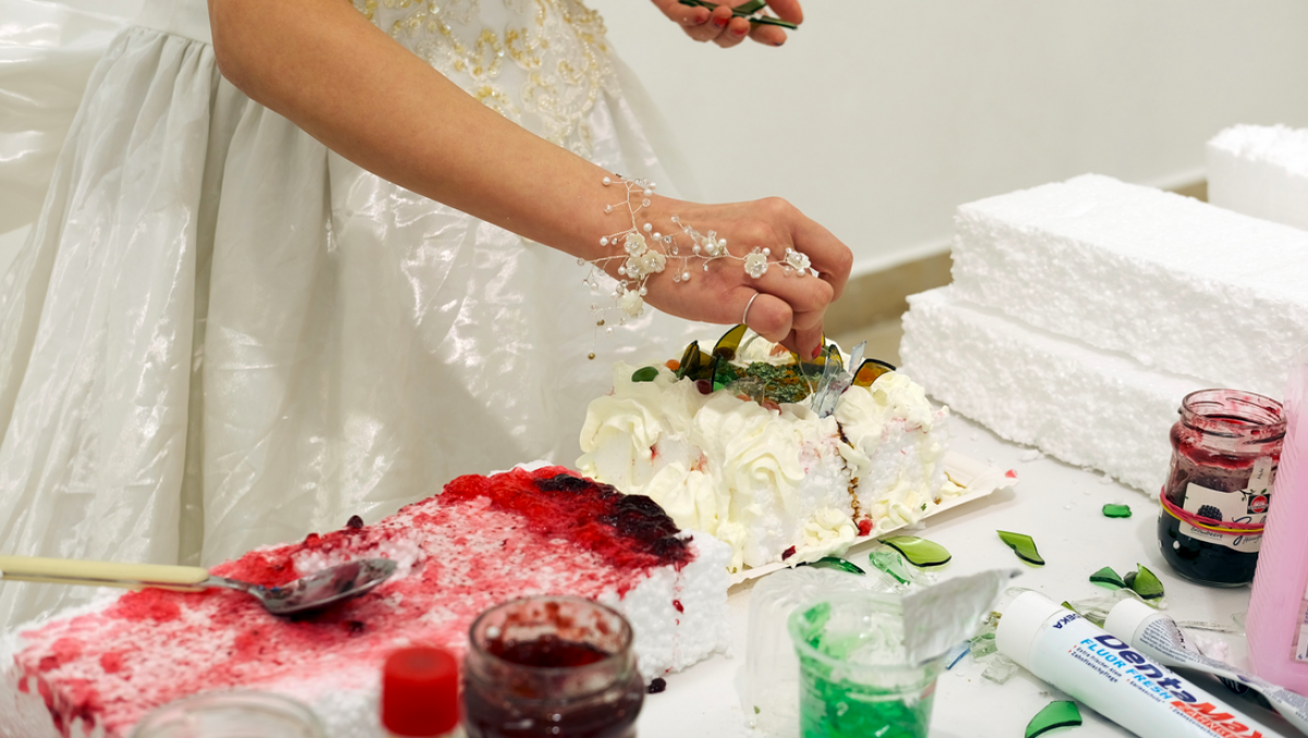 121 Bad Wedding Cake Stock Photos, High-Res Pictures, and Images - Getty  Images